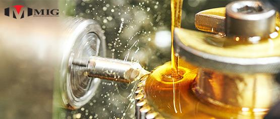 تأثیر روان‌کننده‌ها و گرد و غبار بر عملکرد درب‌های شیشه‌ای اتوماتیک